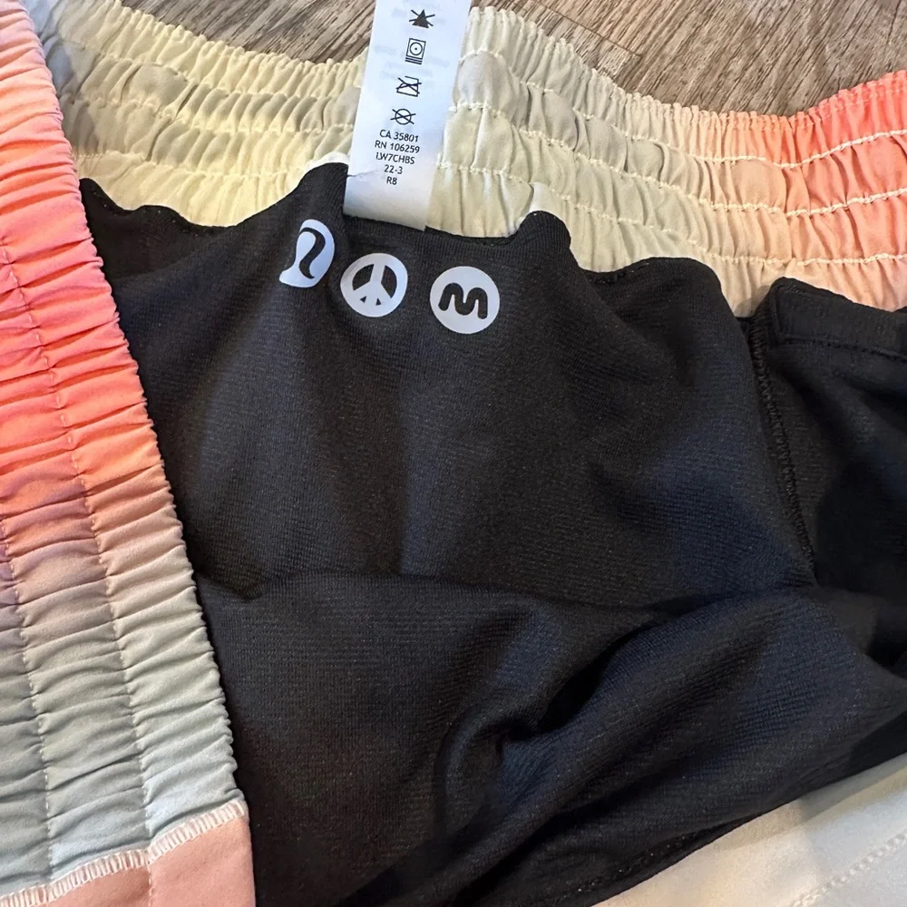 Lululemon x Madhappy Hotty Hot Short 4"
Madhappy Ombre Small Multi sz 14 - Picture 7 of 12